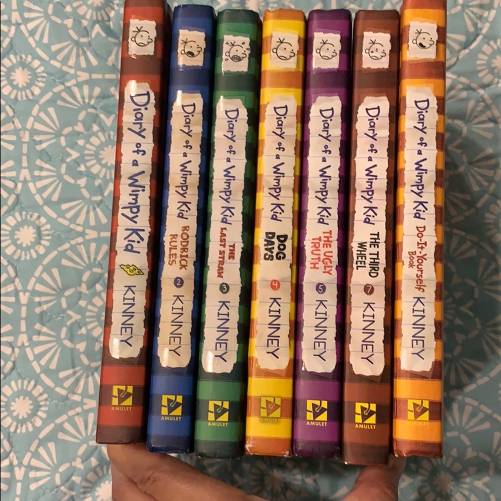 EUC Set of 7 Diary of a Wimpy Kid hardcovers